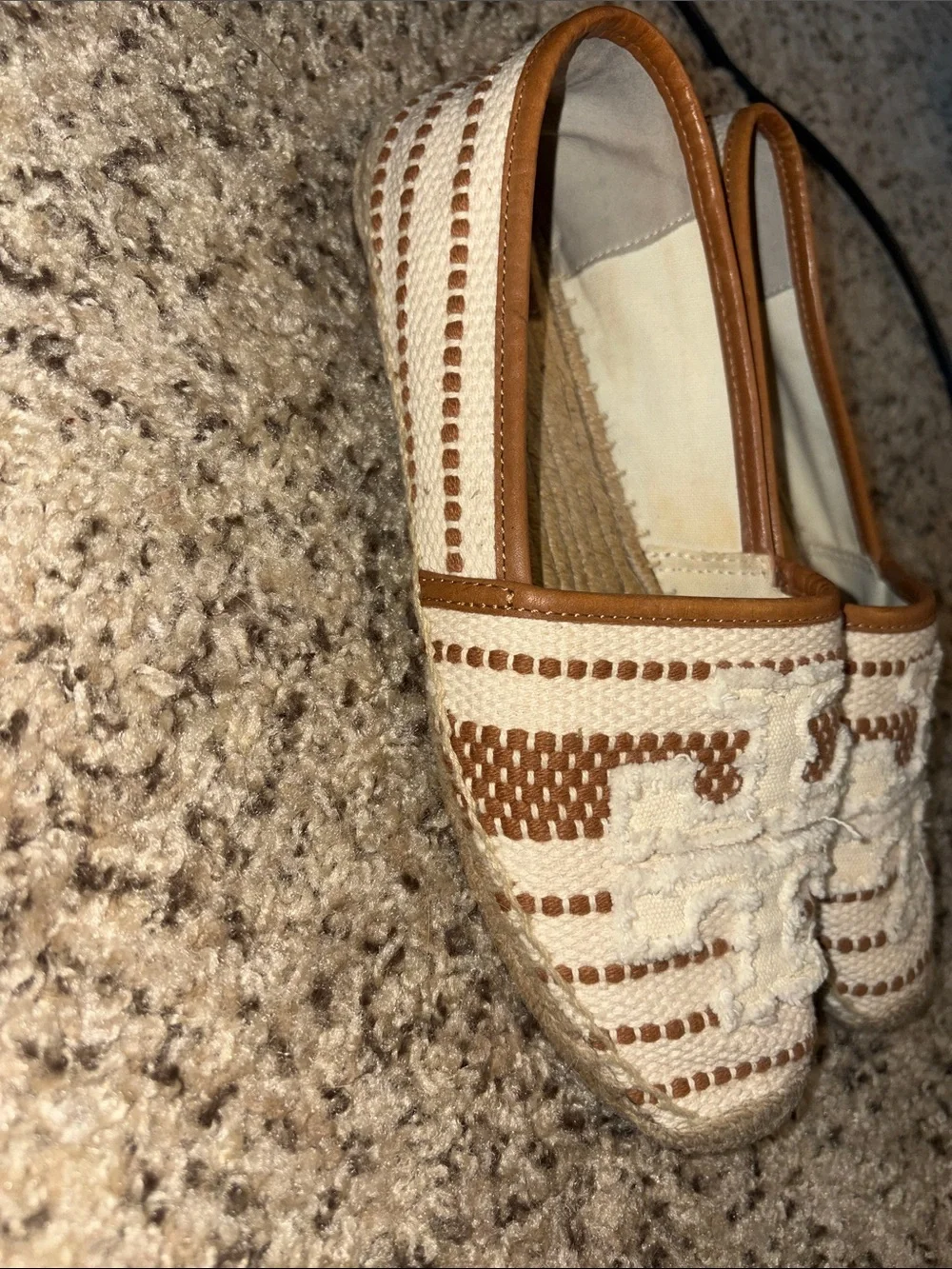 Tory Burch Shaw espadrille flats tan & white 8.5